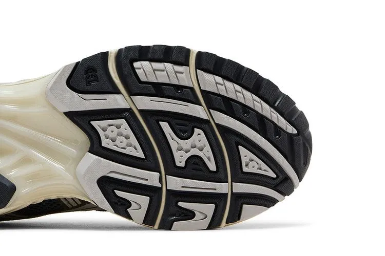 ASICS Gel-Kayano 14 Ironclad Cloud Grey Asics Shoes Triathlon