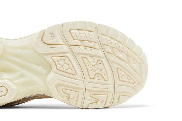 ASICS Gel-Kayano 14 White Smoke Grey (Women's) Asics Noosa Running Shoes