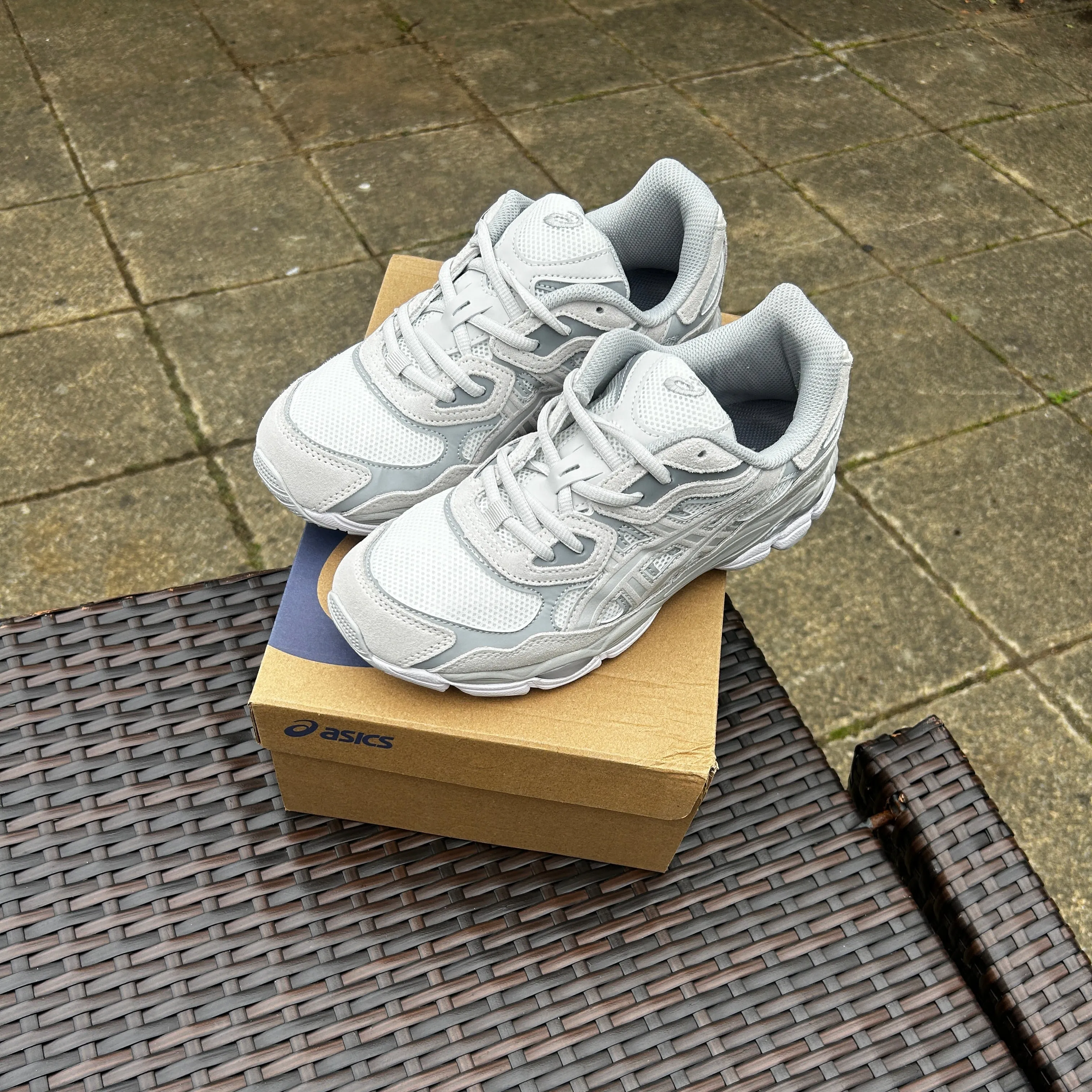 Asics Extra Wide Golf Shoes ASICS GEL-NYC Cream Cloud Grey