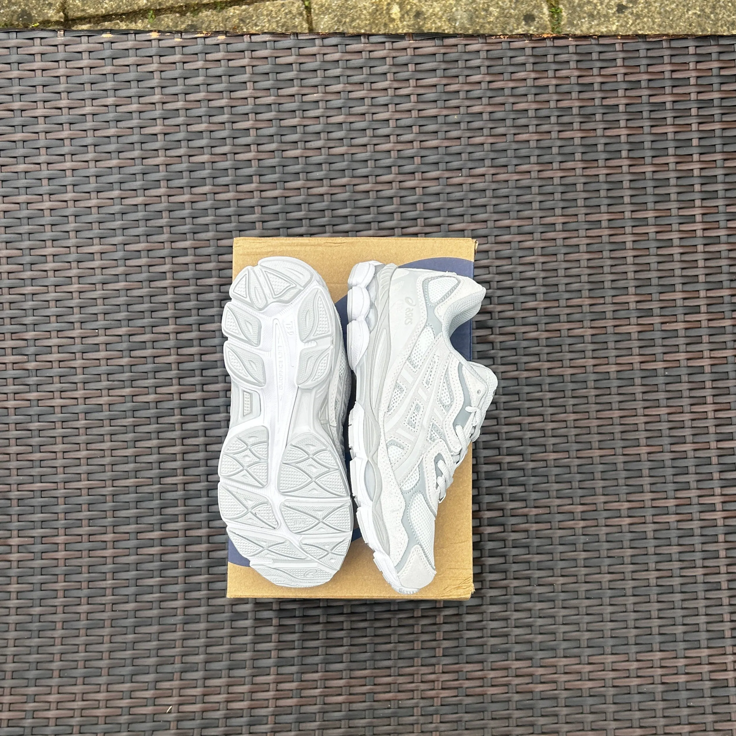 ASICS GEL-NYC Cream Cloud Grey Asics Volleyball Shoes Gel Task 2