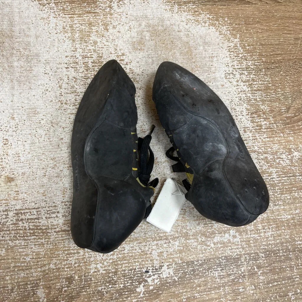 Petzl Rock Climbing Shoes Boreal - Stinger Fusion Climbing Shoes : Black/Yellow-unisex-6