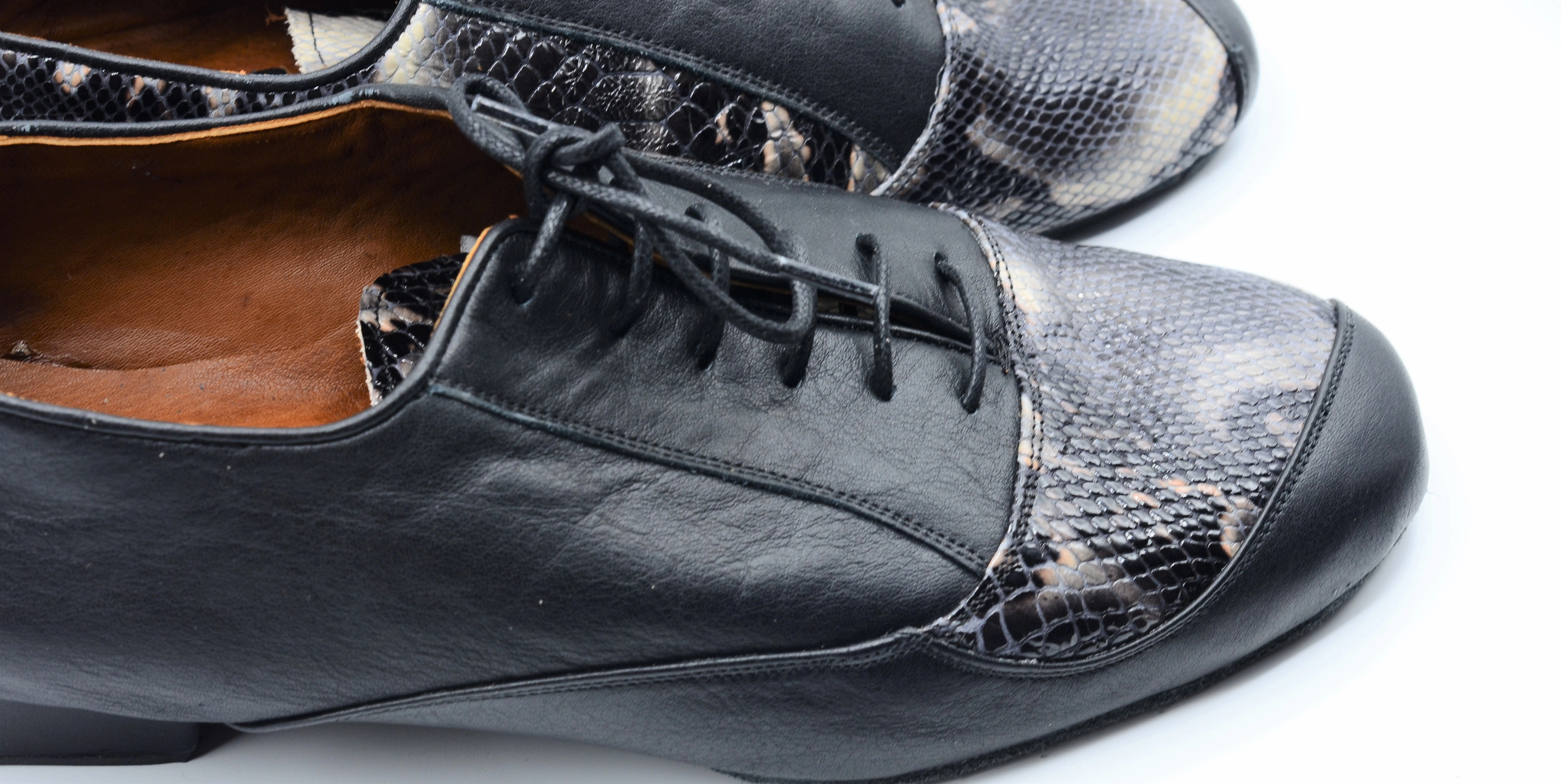 Badminton Shoes Vs Colombus