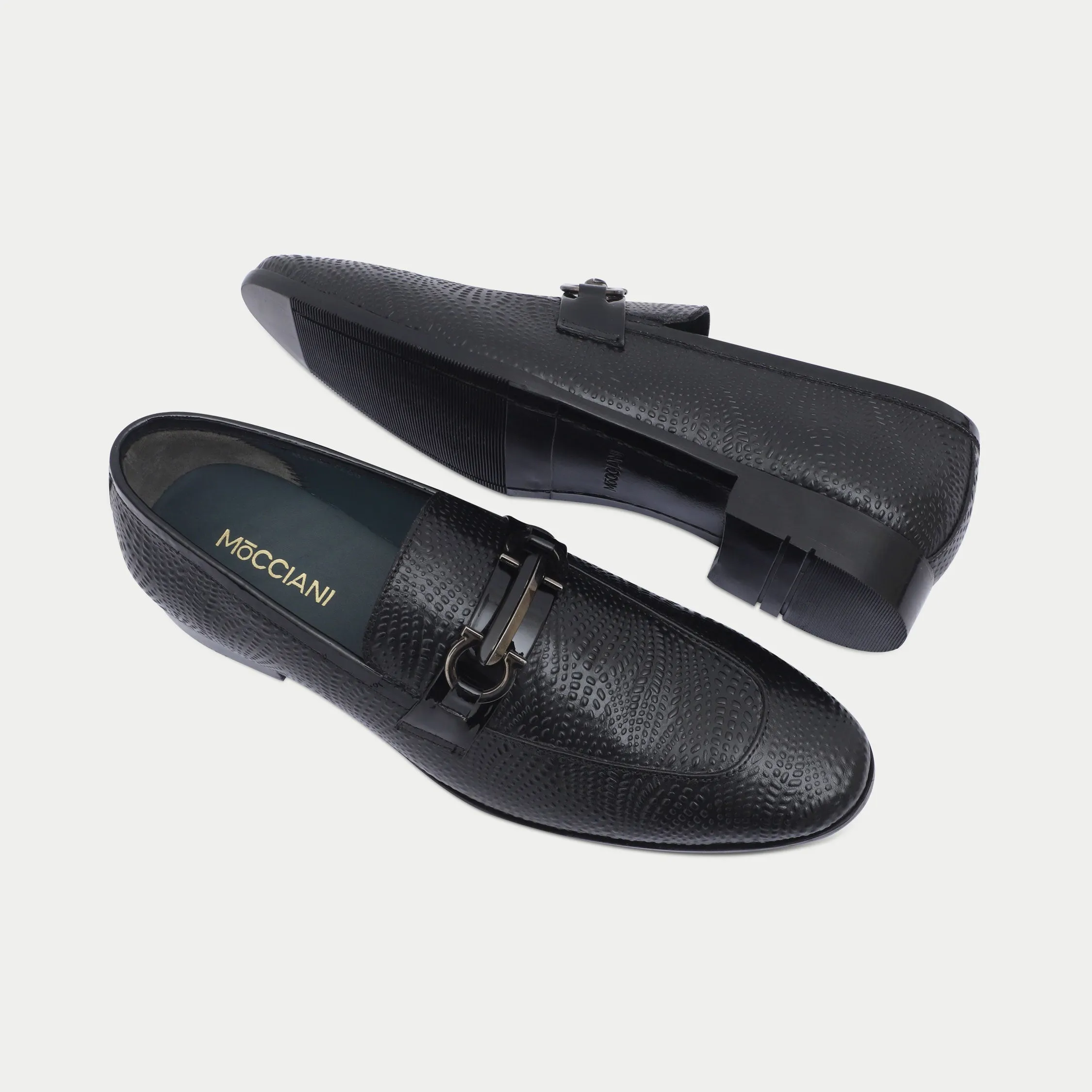 Sole Casual Shoes MM2105-BLACK