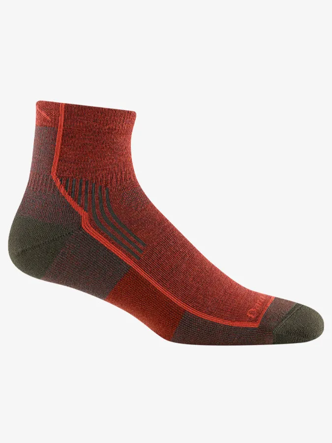 Darn Tough 1959 Men's Hiker Quarter Midweight Hiking Socks Maximalist Trail Running Shoes