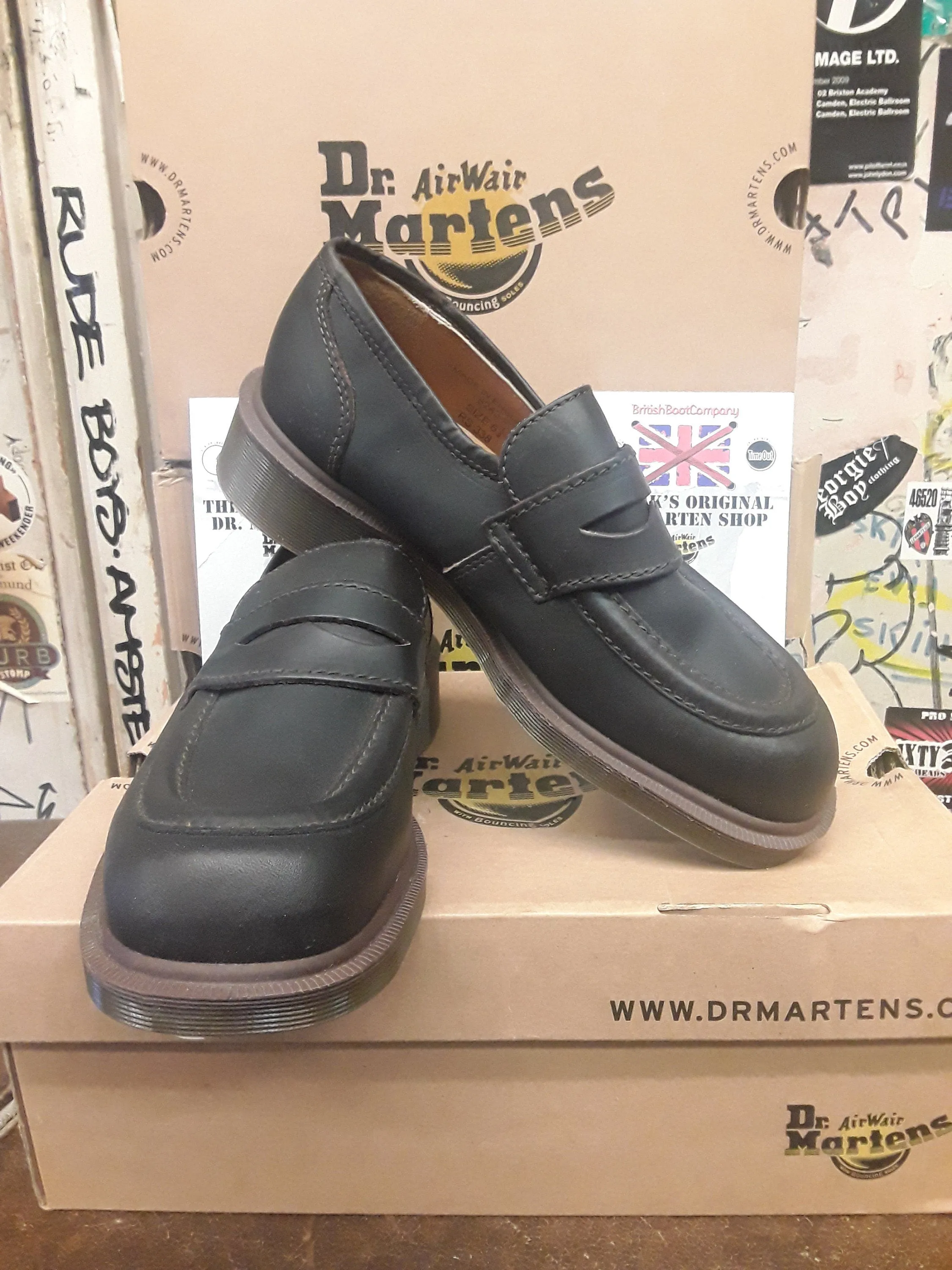 Dr Martens Vintage 90's Loafers, Size UK 6.5-7, Made in England, Brown Heeled Penny Loafers Loafers Outfits