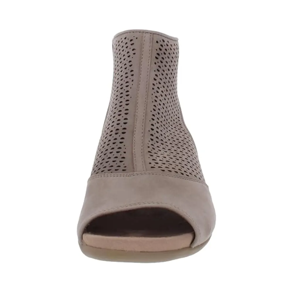 Earth Womens Ivy Sahara Sandal  Coco Leather High-heel Strappy Sandals