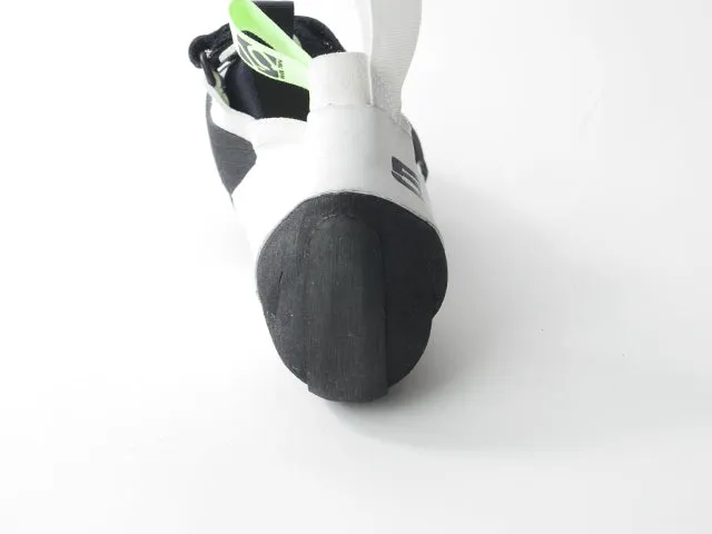 Climbing Shoe Resole New York Hiangle White Black / adidas FIVETEN