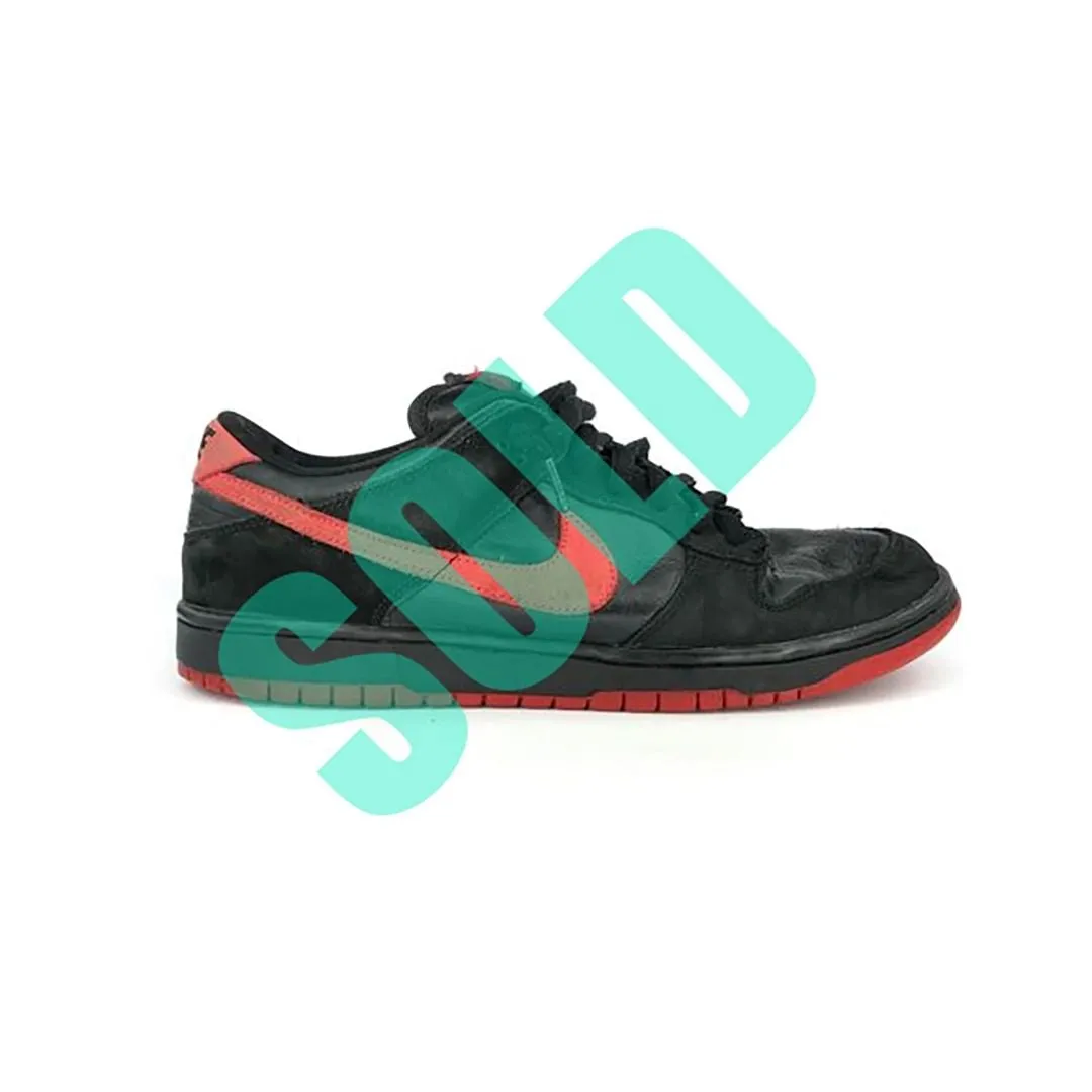 Sneakers Online Store Nike Dunk Low SB 2003 Black/True Red Vamps Size 10.5