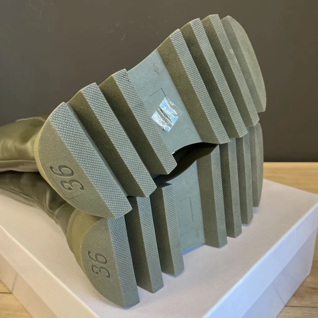 Hunter Rubber Rain Boots L'intervalle - Women's Tall Leather Boots - MSRP $248: Green-women-36