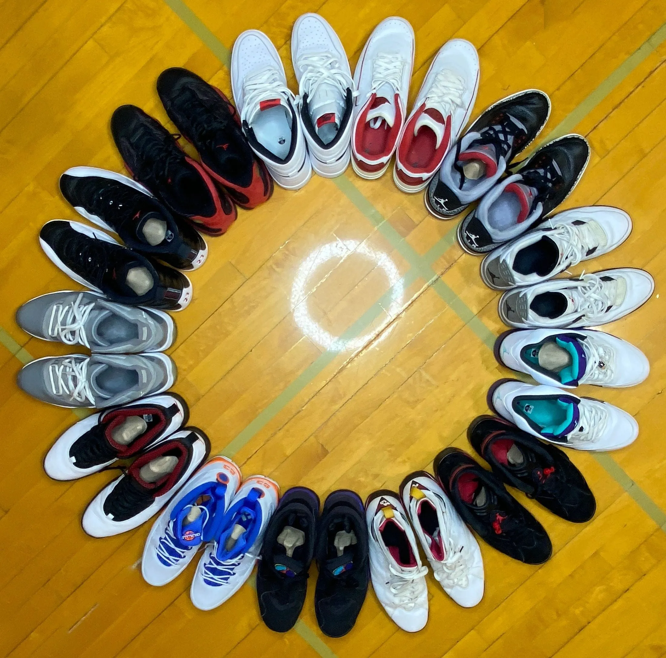 Sneakers Low Top Nike Air Jordan Retro 1-13 Ready-To-Wear Collection Size 13