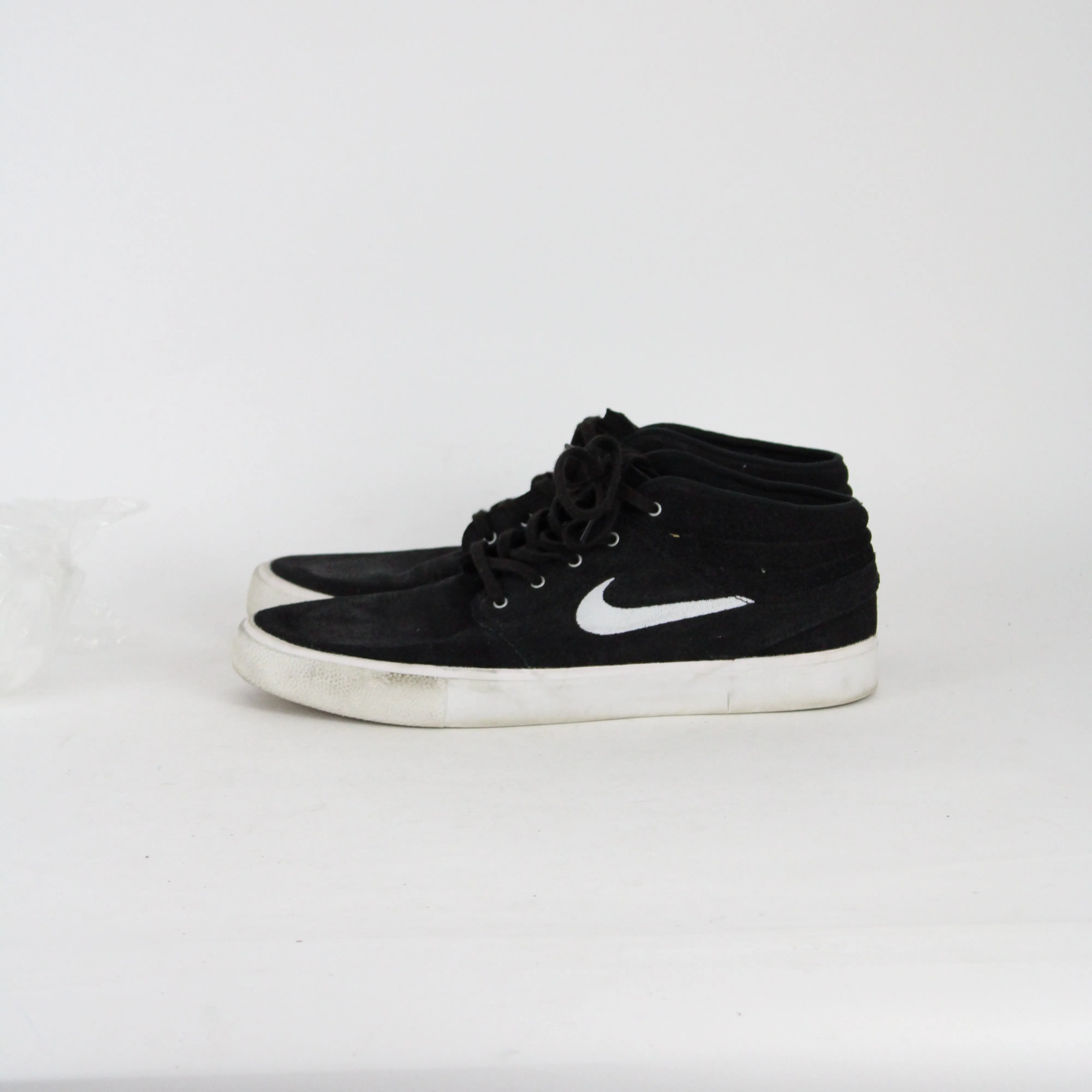 House Skate Shoes Nike Black Suede Mid Top Sneakers