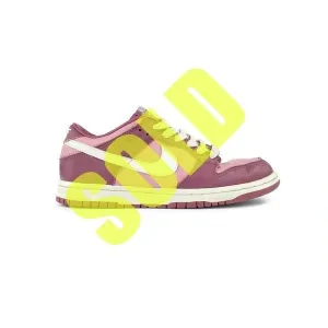 Nike Dunk Low Pro 2003 Valentines Day Pink Women's Size 7, Mens 5.5 Sneakers Raf Simons