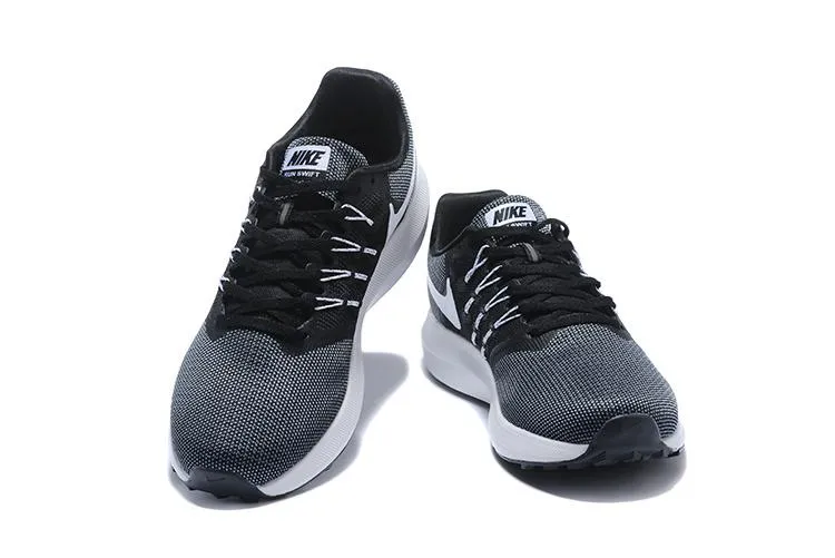 Sneakers Bistro Restaurant In Winooski Nike Moon landing mesh Men Shoes