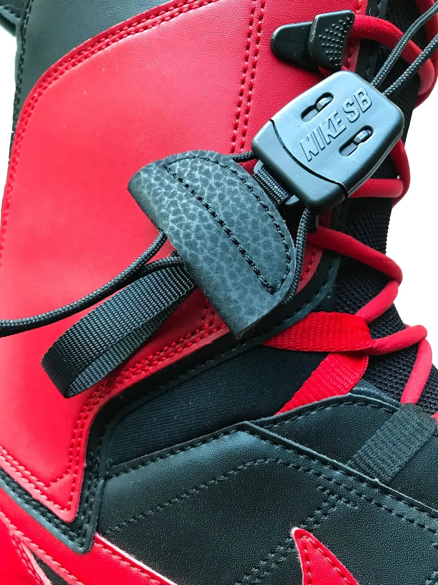 Goretex Sneakers Nike Vapen SB BRED Snowboarding Boots Shoes NEW Sample Size 9.5