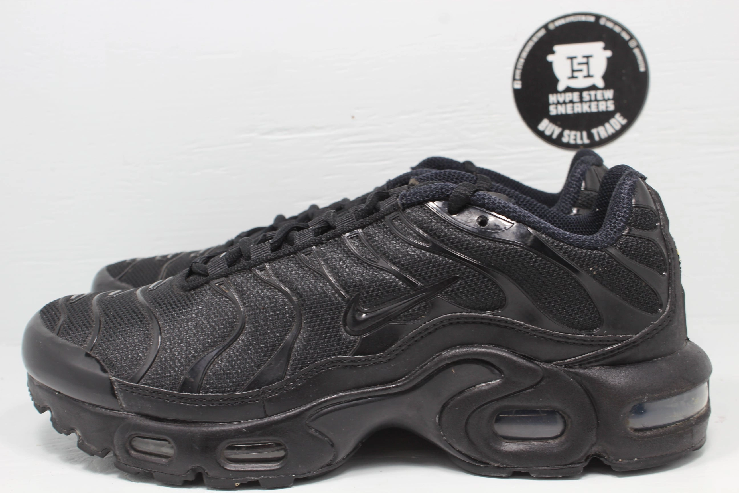 Nike Air Max Plus Triple Black (GS) No Insoles Nike High Top Shoes