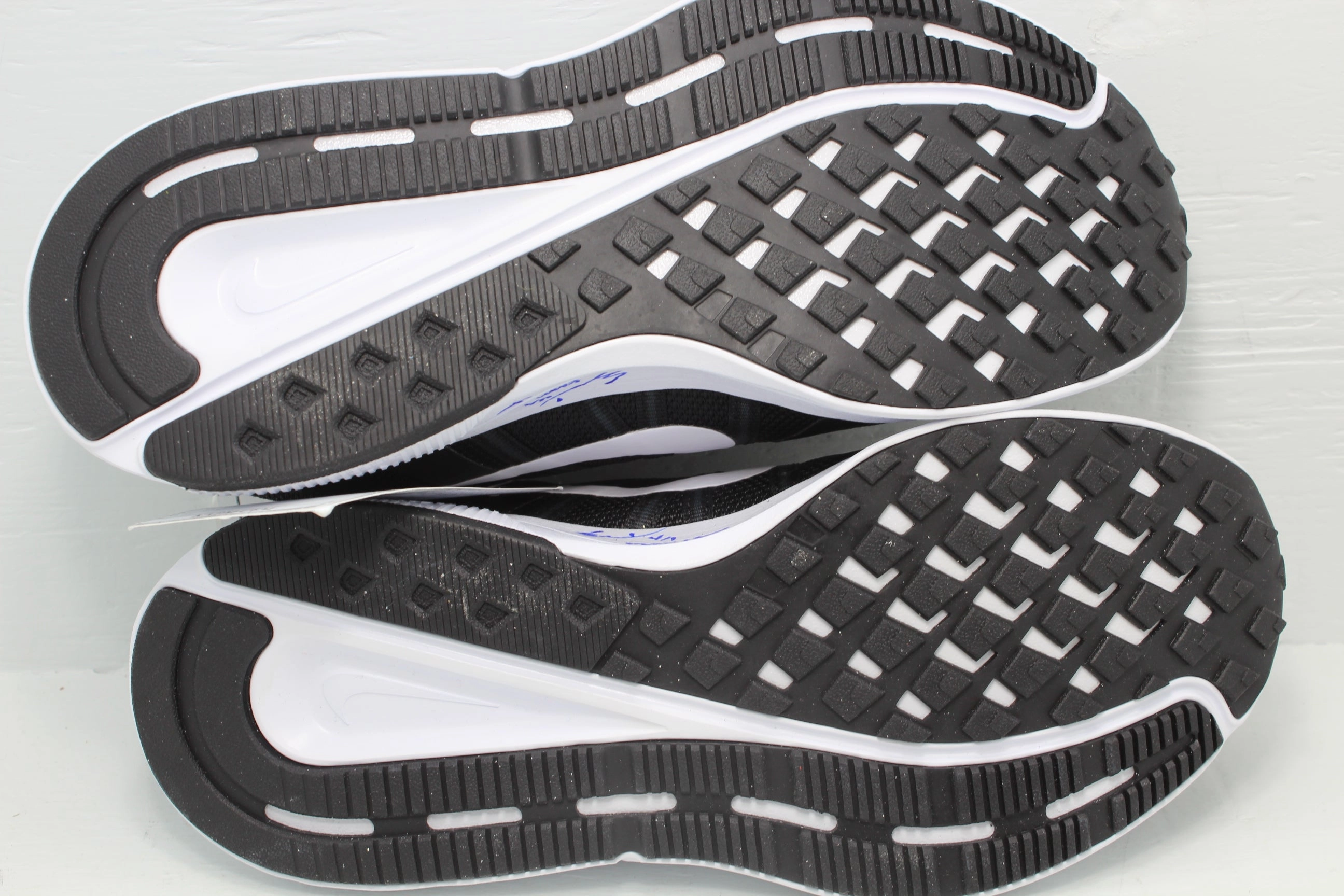 Nike Run Swift 2 4E Black Sample Vapormax Nike Shoes