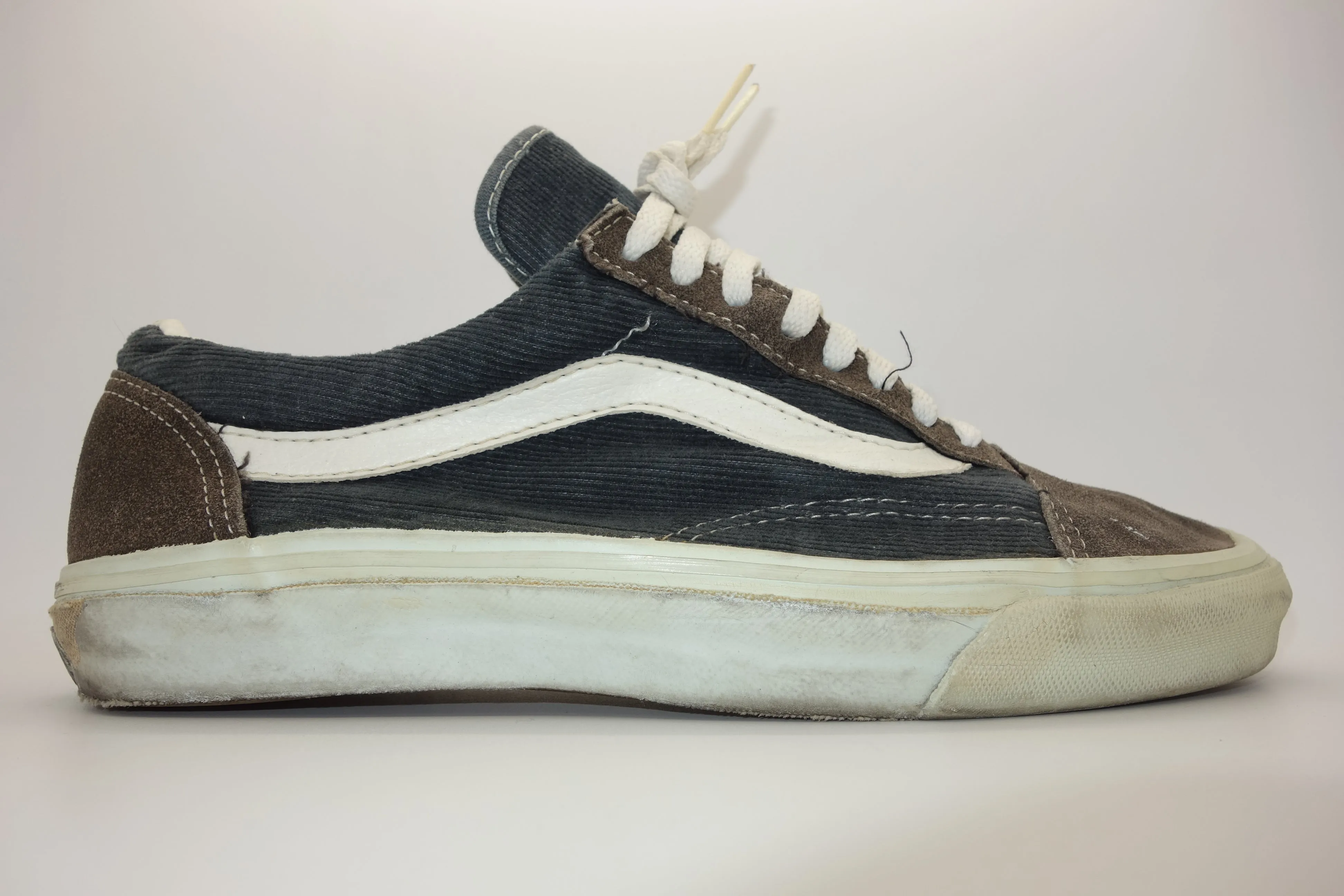 Green Suede Skate vintage van's style #36 ~ US9