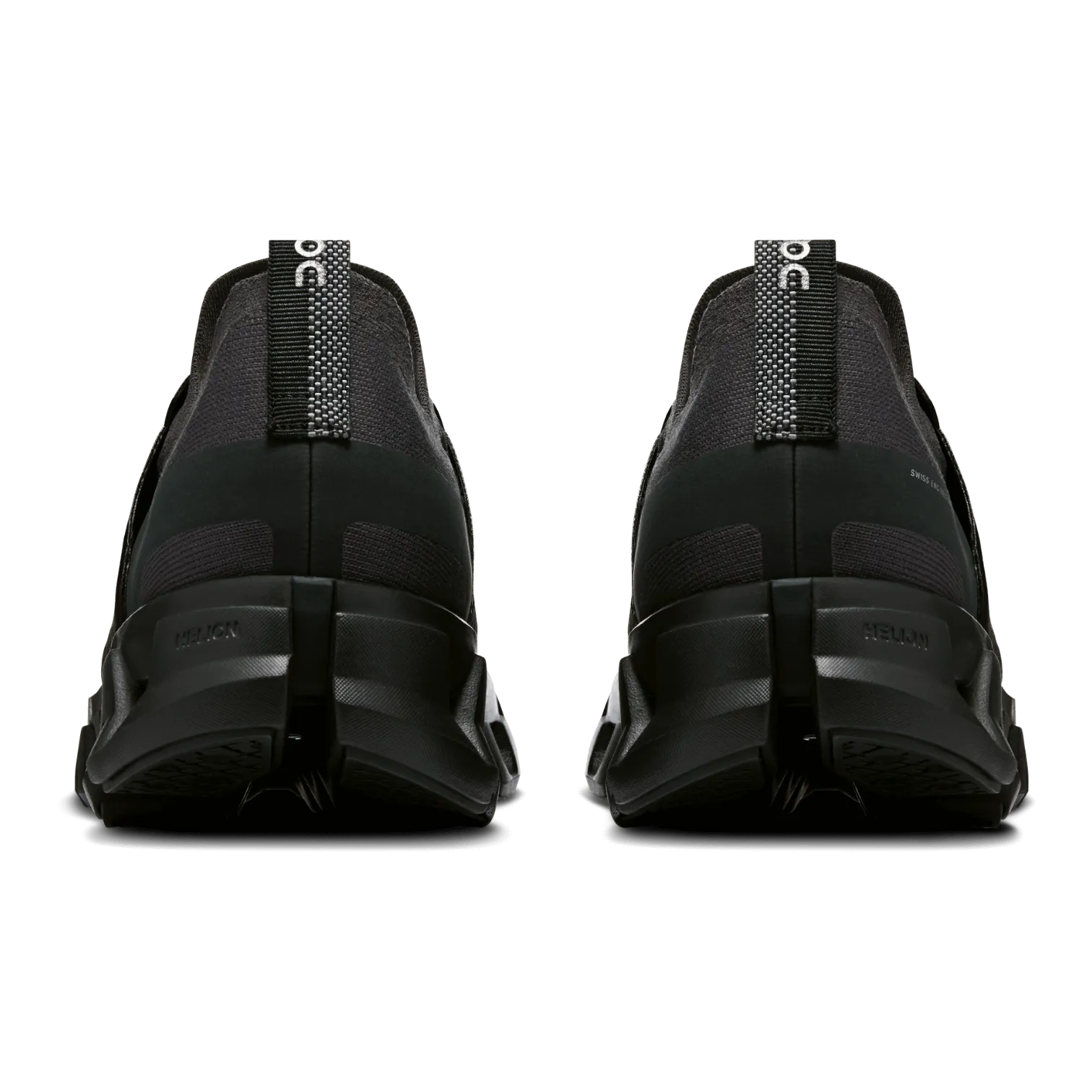 Getting Fitted For Running Shoes On Cloudswift 4 Black/Eclipse 3MF10130106