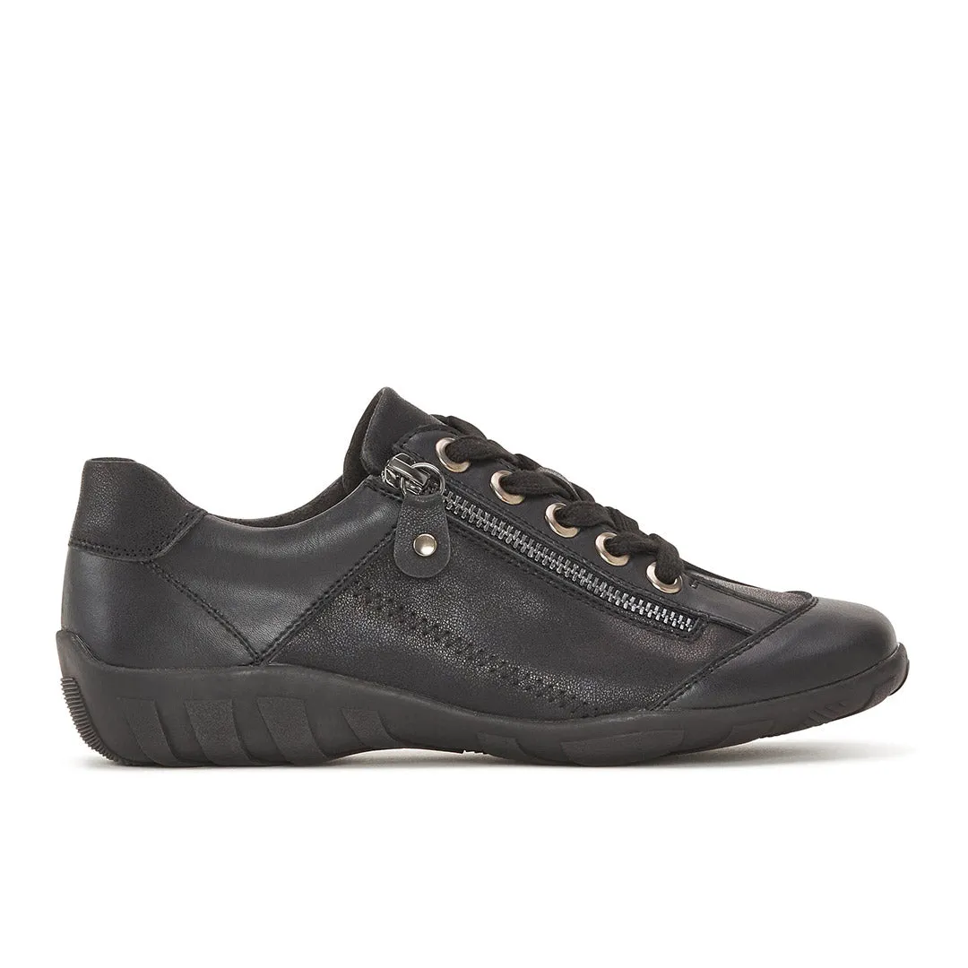 Flat Bottom Training Shoes Triumph