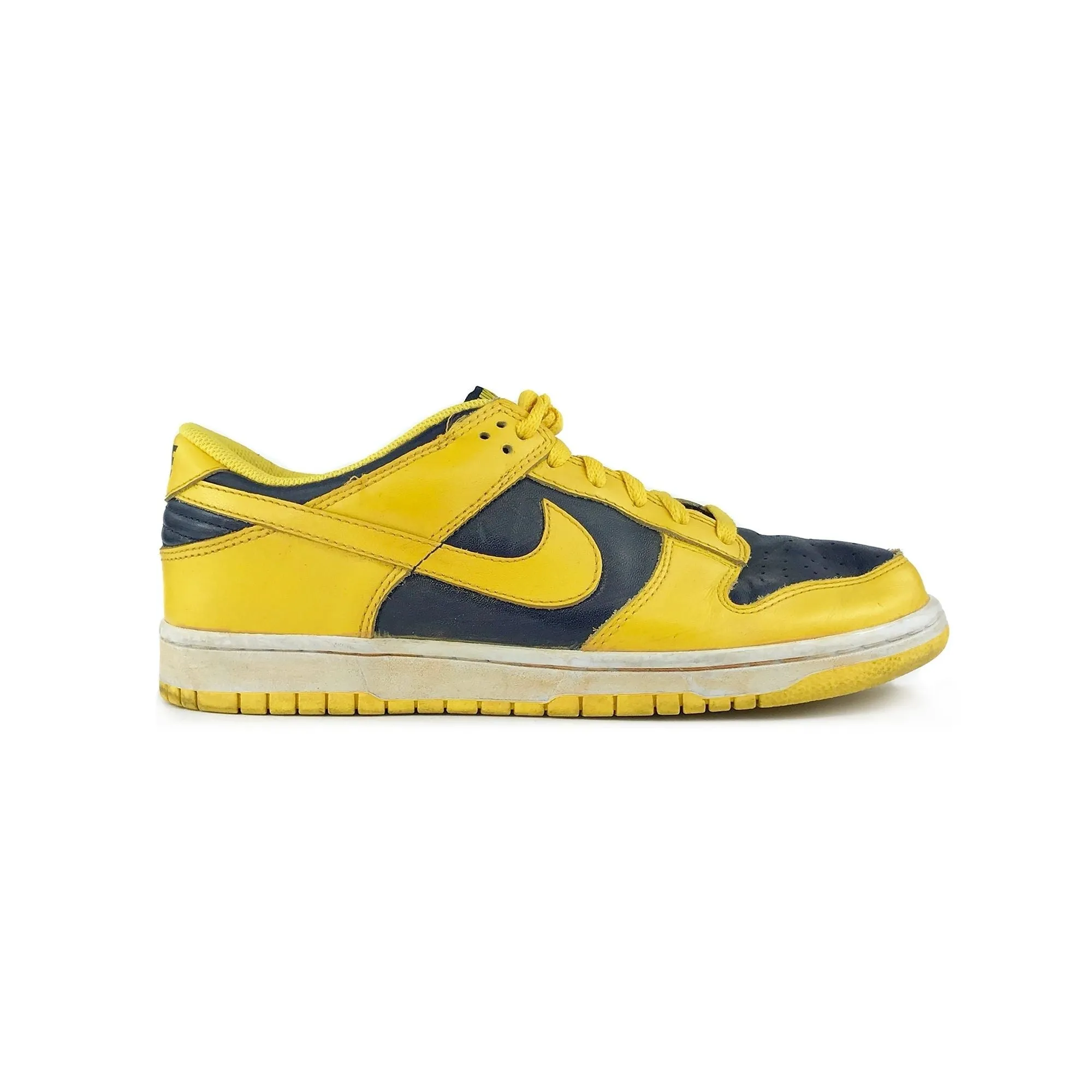 Nike Dunk Low BTTYS Reverse Michigan "Vintage" Size 10 Coach Outlet Sneakers