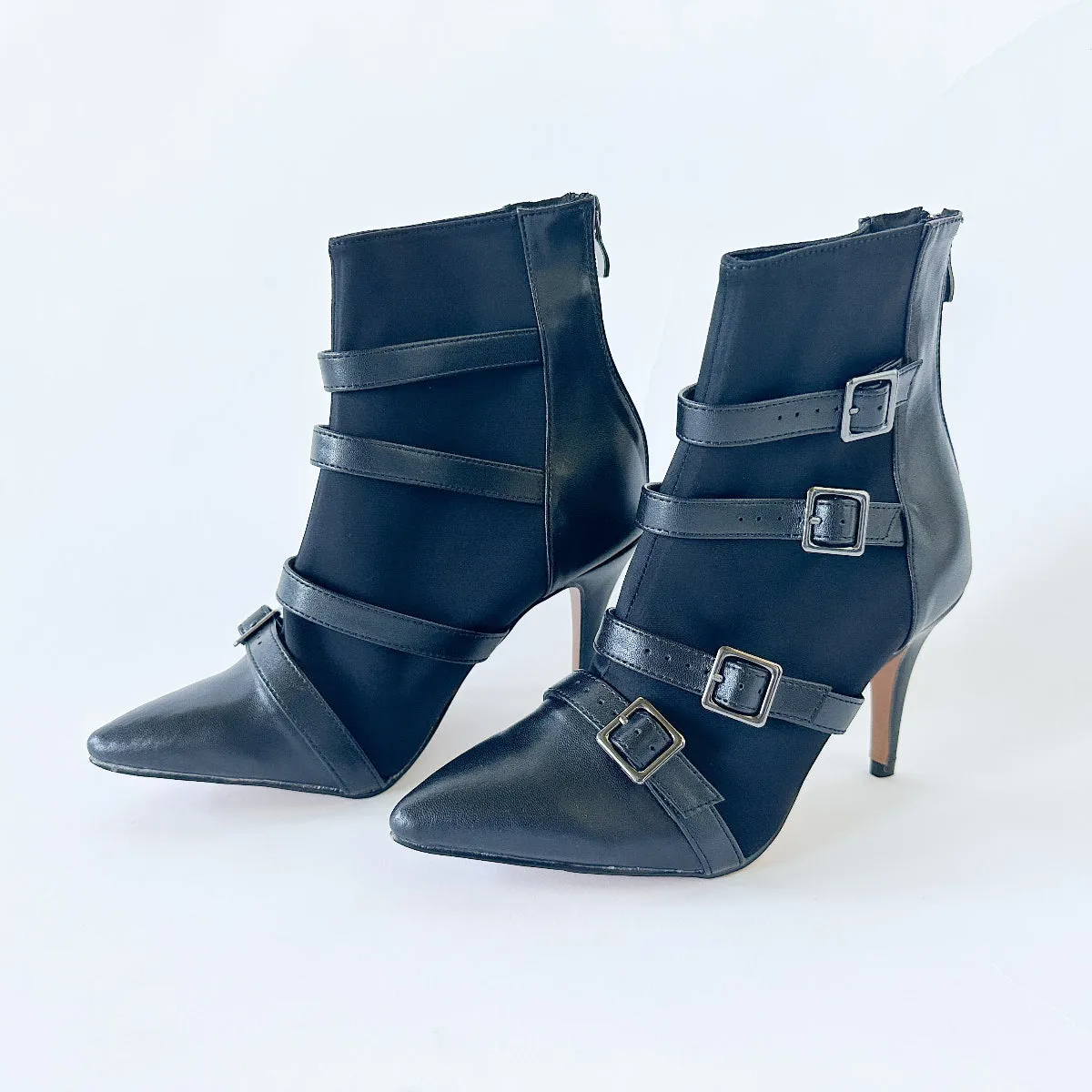 Reina Black Pointed-Toe Dance Boots
