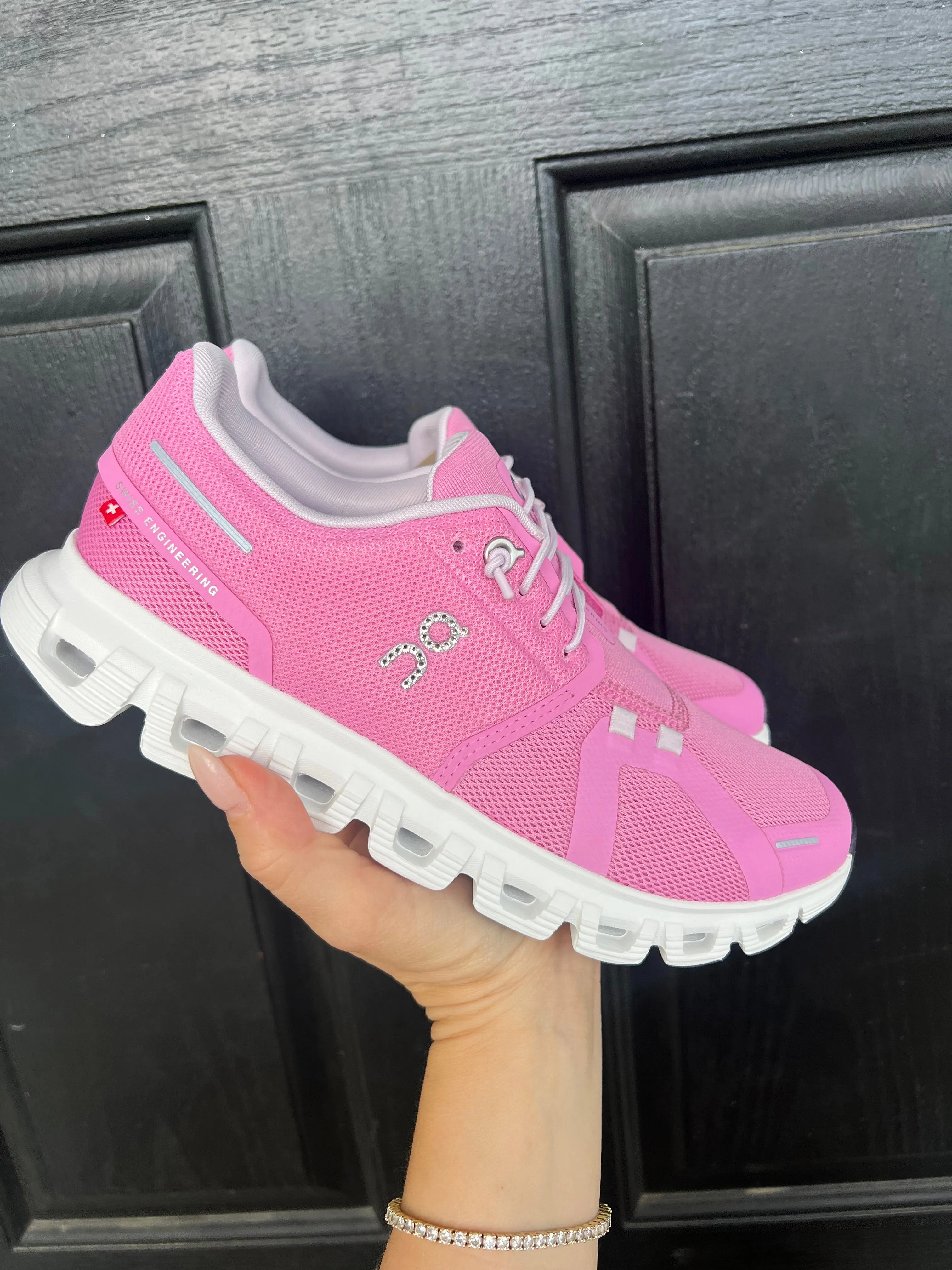 Zoomx Invincible 3 Flyknit Running Shoes Pink Swarovski On Cloud 6 Running Shoes