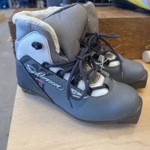 Skirt With Boots Salomon -Women's Siam 5 Ski Boot- MSRP compared $150: Gray-women-37