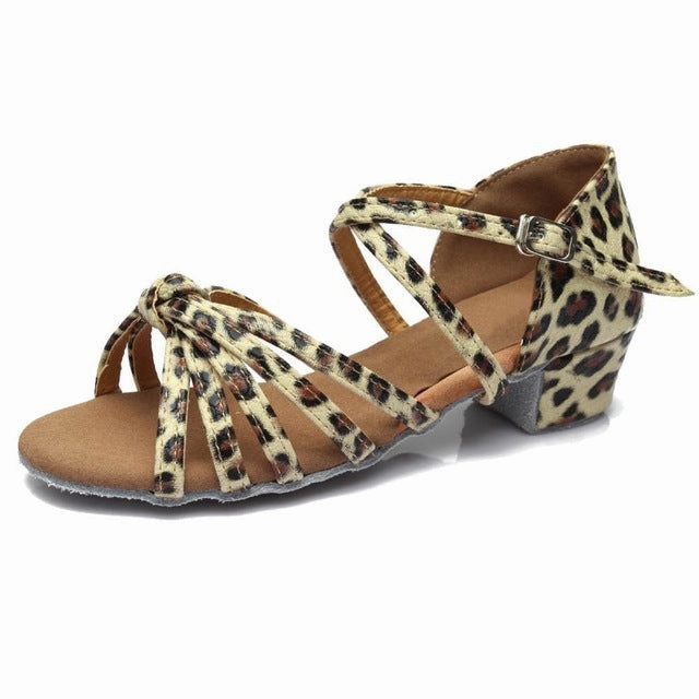 602 High quality new arrival wholesale girls Children/child/kids ballroom tango salsa latin dance shoes low heel shoes 12 colors