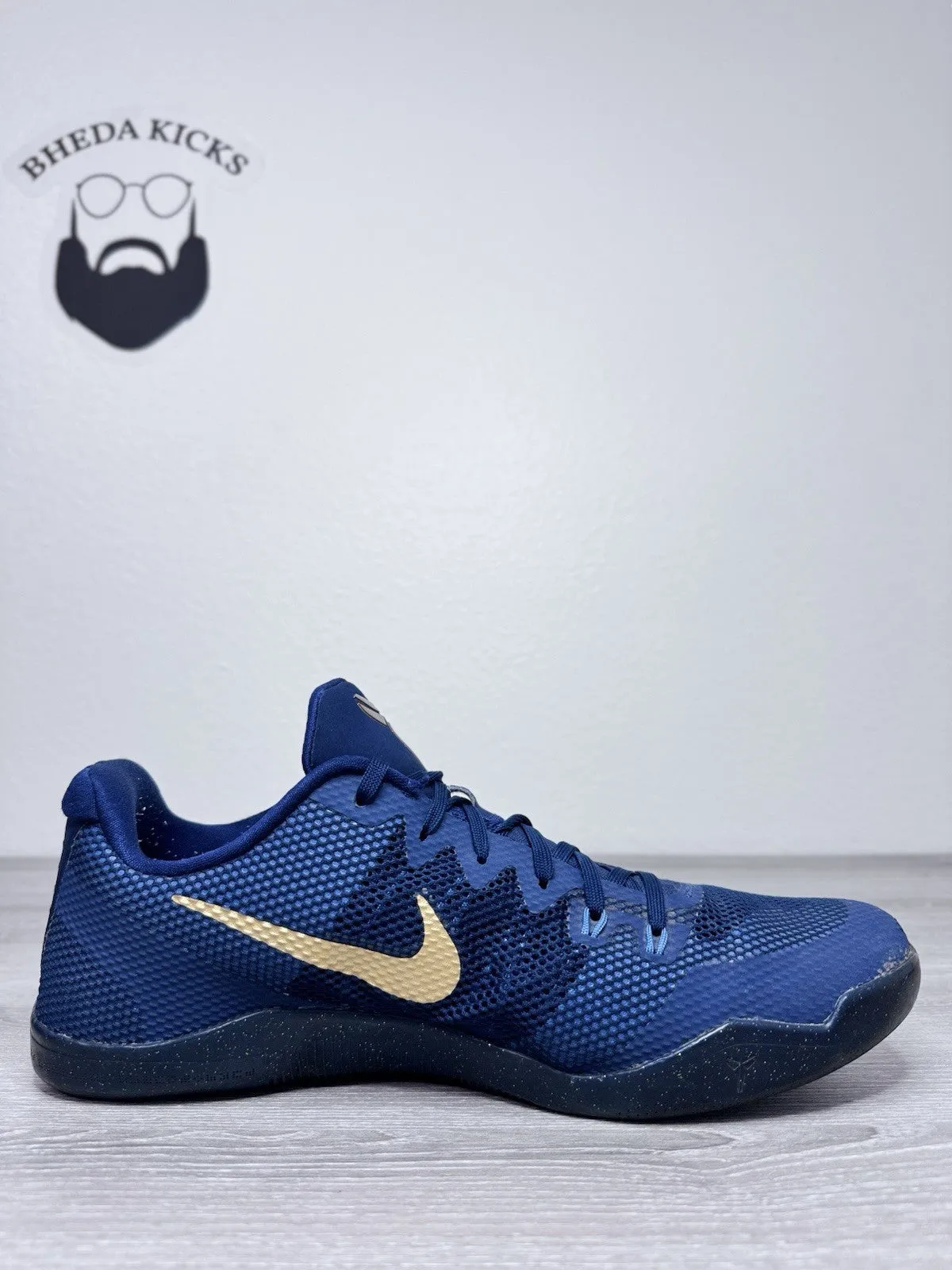Size 13.5 - Nike Kobe 11 XI EM Low Philippines Men Navy Gold (836183-447) Comfy Slip On Sneakers