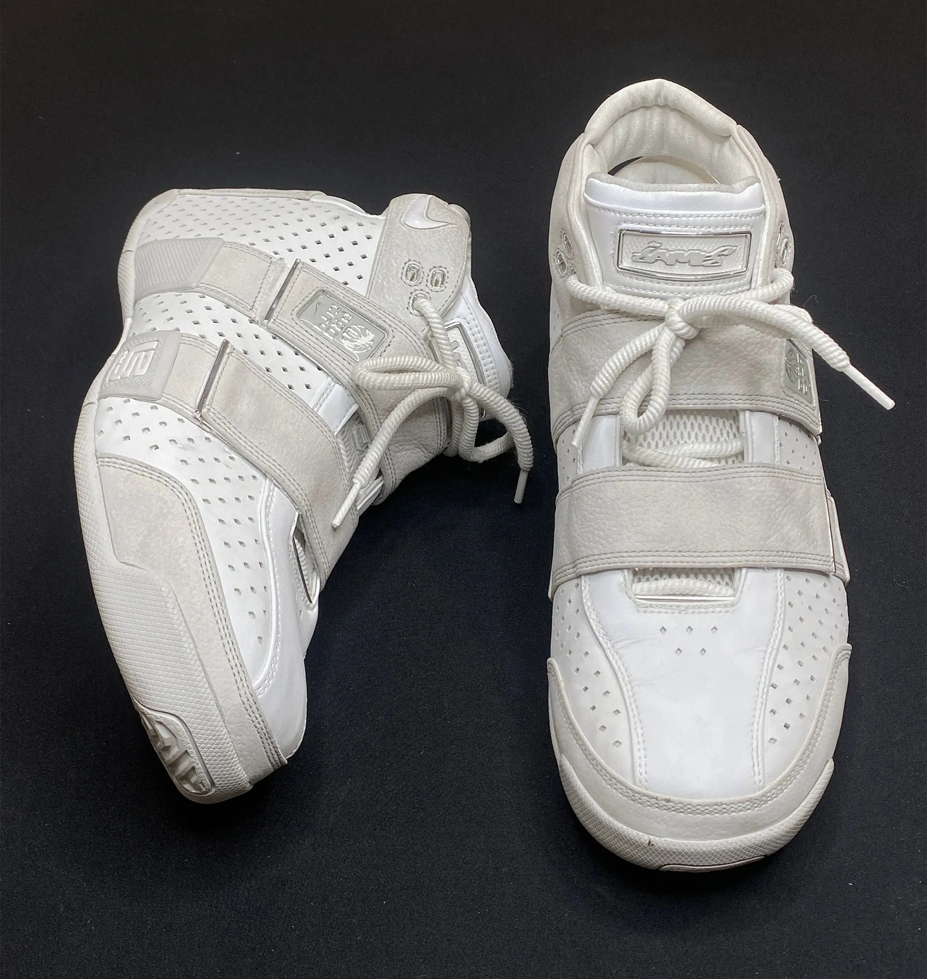 Nike Air Lebron 20-5-5 City Series Sample "SF" Hogan Sneakers