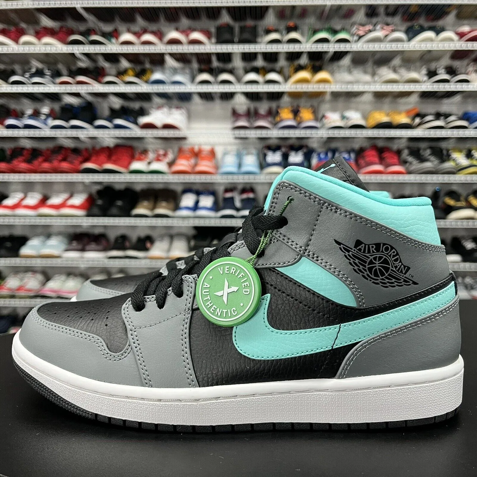 Nike Air Jordan 1 Mid Gray Aqua Sneaker Shoes 554724-063 Men's Size 9 Wide Width Sneakers