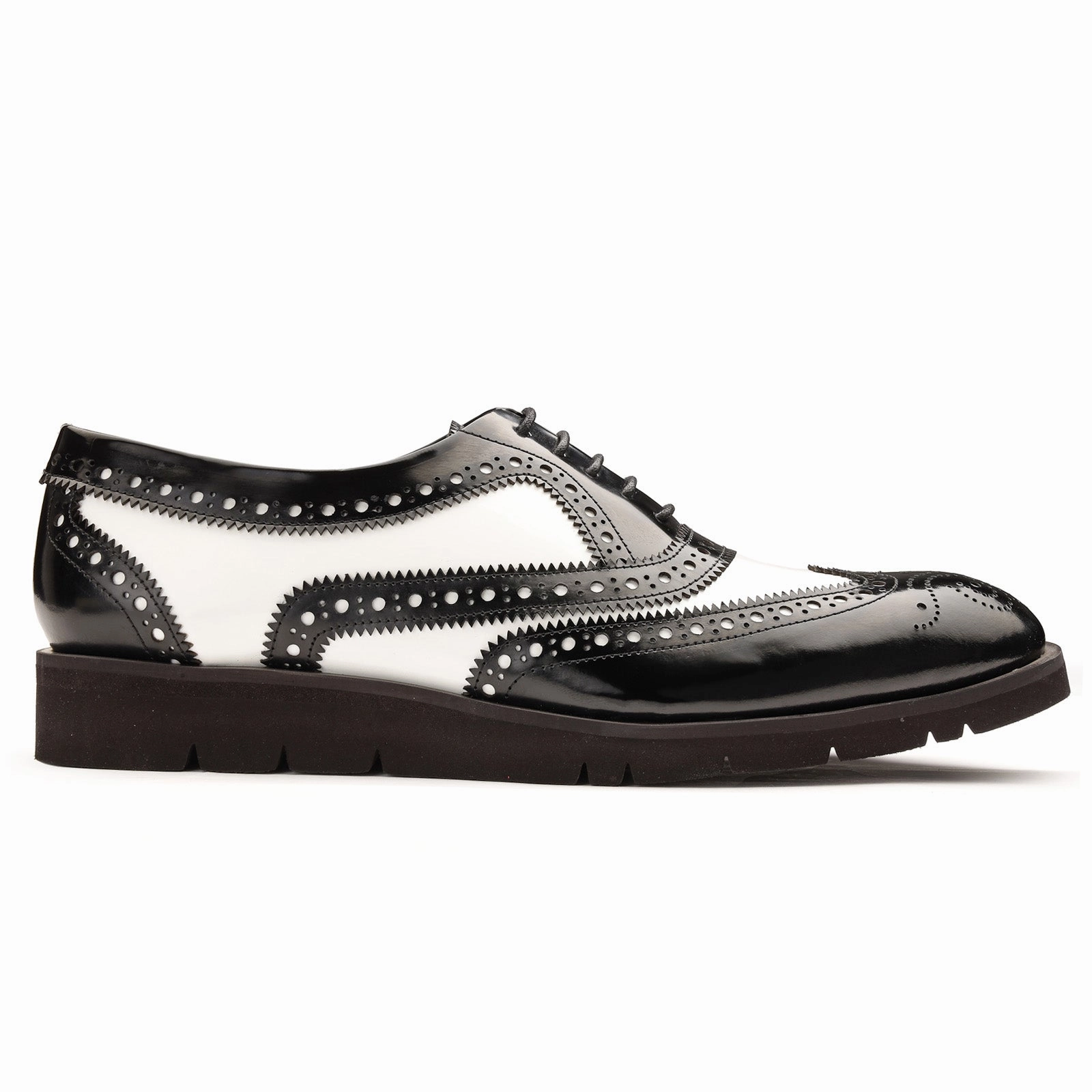 Ligero Golf-Style Black-White Oxford Shoes