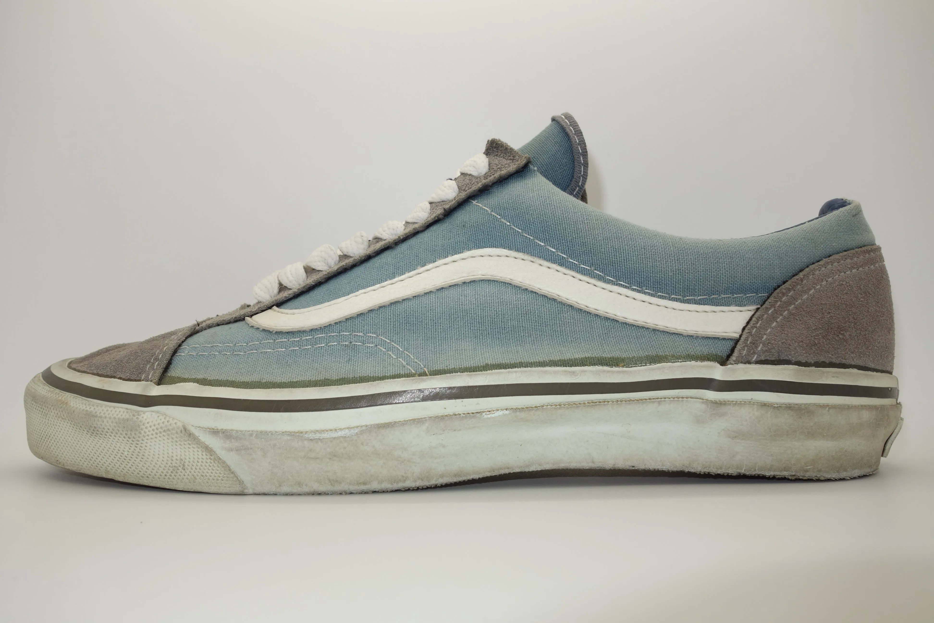 vintage van's style #36 ~ US11 Skate Shoe Lace Up