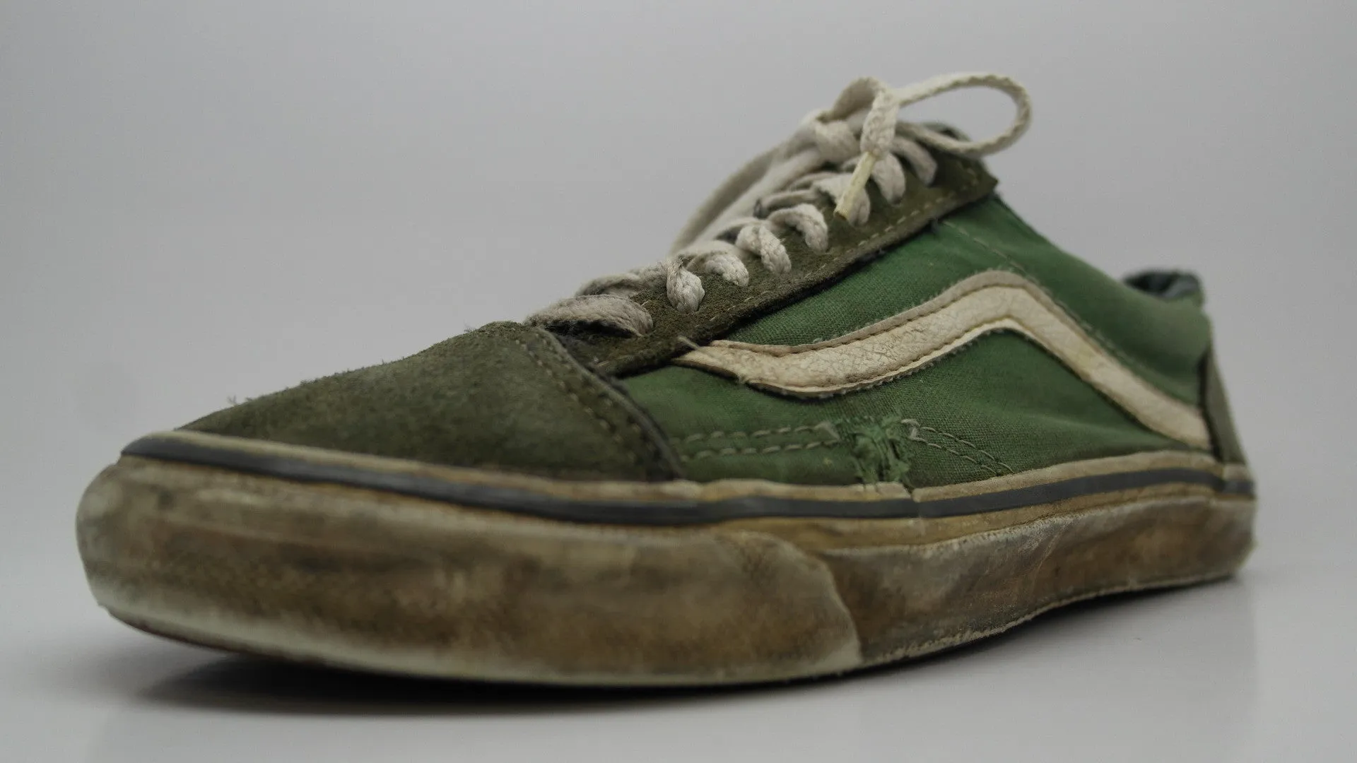 2000s Skater Shoes vintage vans style #36 ~ US8?