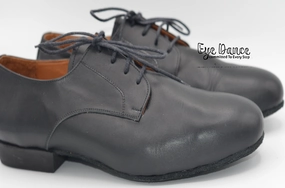 Winter noche Advantages Of Badminton Shoes