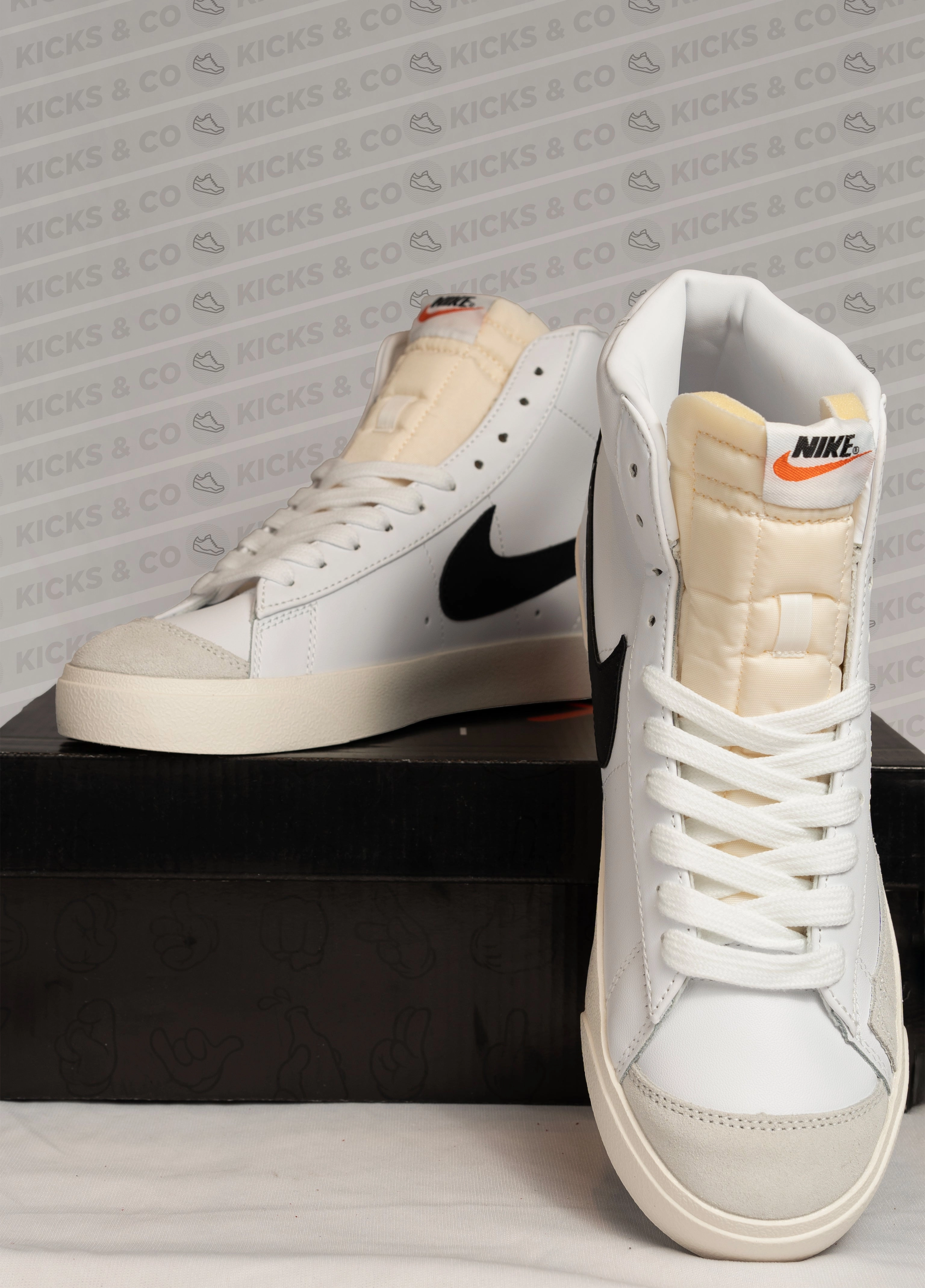 Nike BLAZZER MID 77 VINTAGE Nike X Supreme Shoes